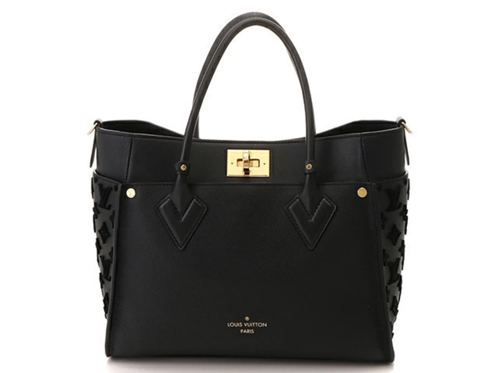 Louis Vuitton shoulder bag On My Side Taurillon leather Noir Black